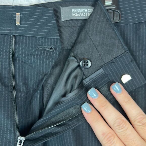 Kenneth Cole Reaction Black Pinstripe Pants Slacks Men’s Size 36x32 - Picture 4 of 8